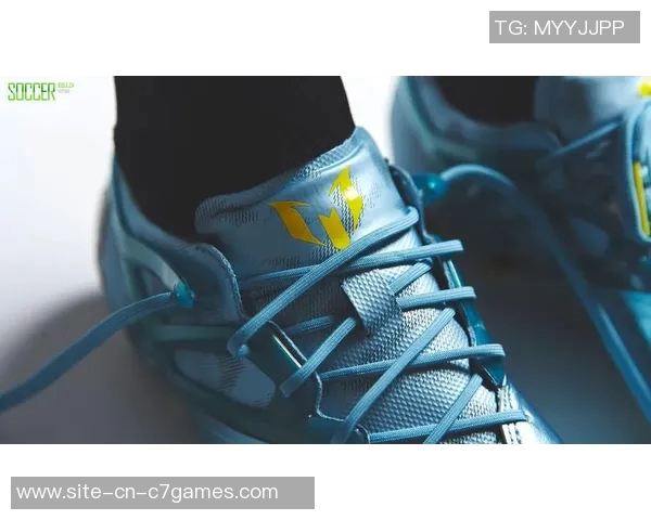 探索adidas足球包的魅力与实用性助你在球场上尽显风采